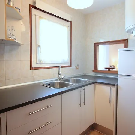 Bravamar 3-b Apartment Roses