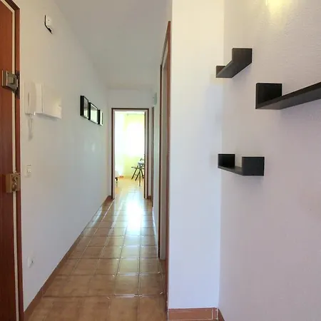 Bravamar 3-b Apartment